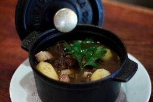 Au Bourguignon Du Marais